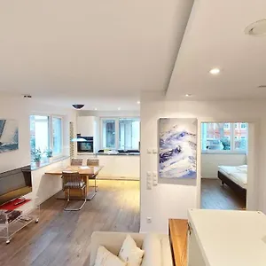 https://stilvolle-wohnung-in-elbnahe-mit-balkon-parkplatz.dresdenhotels.net