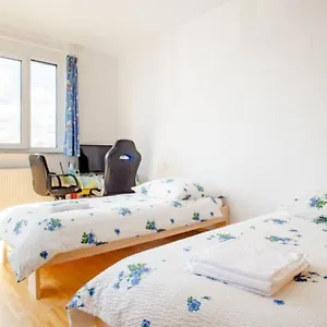 https://beautiful-room-with-balkon-direction-to-messe.hannover-hotel.net